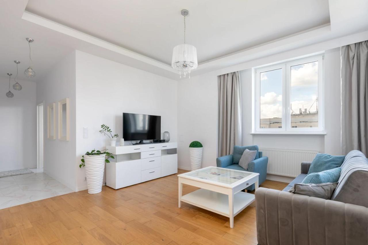 Przestronny Apartament Z Widokiem Na Miasto W Warszawie Varsóvia Exterior foto