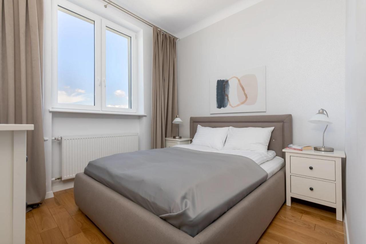 Przestronny Apartament Z Widokiem Na Miasto W Warszawie Varsóvia Exterior foto